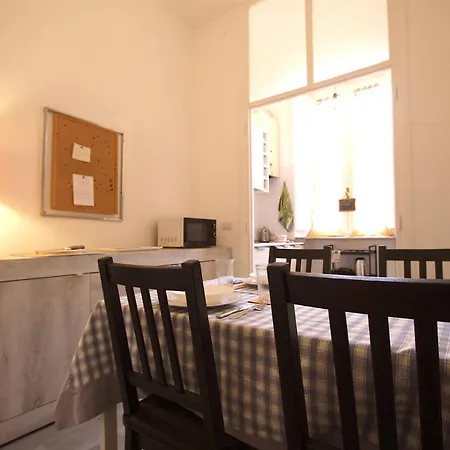 Vintage Piramide דירה *